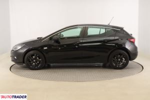 Opel Astra 2018 1.4 147 KM