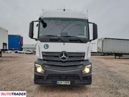 Mercedes Actros