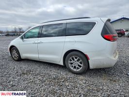 Chrysler Pacifica 2022 3