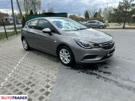 Opel Astra 2016 1.6 110 KM