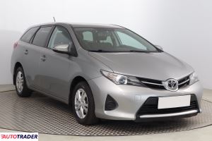 Toyota Auris 2014 1.6 130 KM