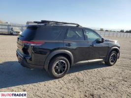 Nissan Pathfinder 2024 3