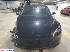 Tesla Model 3 2025