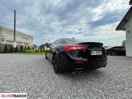 Maserati Ghibli 2015 3 275 KM