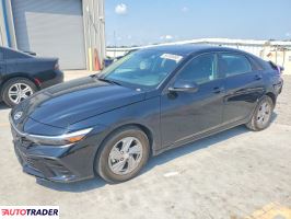 Hyundai Elantra - zobacz ofertę