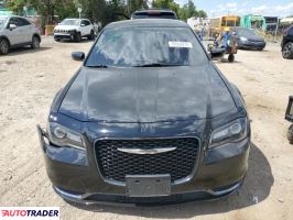 Chrysler 300C 2019 3