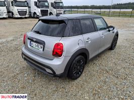 Mini Cooper 2023 1.5 136 KM