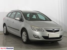 Opel Astra 2011 1.4 118 KM