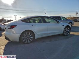 Tesla Model 3 2025