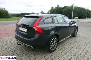 Volvo V60 Cross Country 2017 2.0 190 KM