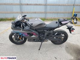 Yamaha YZF 2024 Yamaha YZF 2024