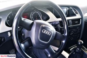 Audi A4 2010 2 143 KM