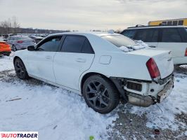 Chrysler 300C 2021 3
