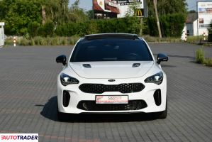 Kia Stinger 2022 3.3 366 KM
