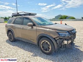 Nissan Pathfinder 2023 3