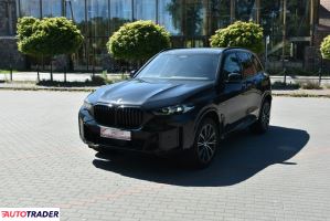 BMW X5 2025 3.0 297 KM