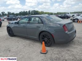 Chrysler 300C 2019 3