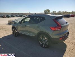 Volvo XC40 2025 2