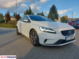 Volvo V40 2018 2 150 KM