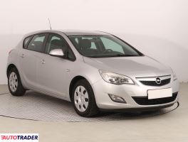 Opel Astra 2011 1.6 113 KM