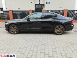 Volvo S60 2020 2.0 404 KM