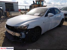 Lexus IS 2020 2