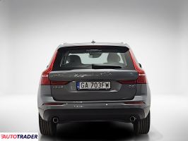Volvo XC60 2020 2.0 150 KM