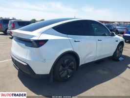 Tesla Model Y 2026