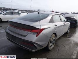 Hyundai Elantra 2025 2