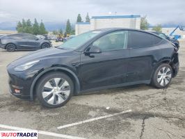 Tesla Model Y - zobacz ofertę