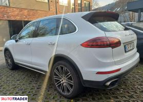 Porsche Cayenne 2016 3.6 299 KM