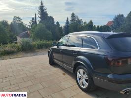 Audi Q7 2009 3.0 240 KM
