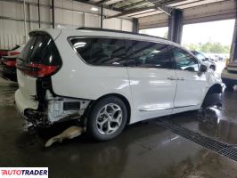 Chrysler Pacifica 2022 3