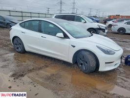 Tesla Model 3 2022