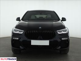 BMW X6 2020 3.0 335 KM