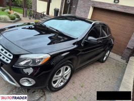 Mercedes GLA 2018 2 211 KM Mercedes GLA 2018 2 211 KM