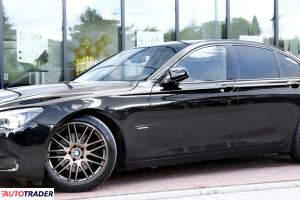 BMW 740 2010 3.0 306 KM