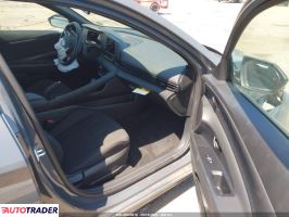 Hyundai Elantra 2025 2