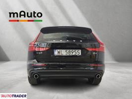 Volvo V60 2021 2.0 197 KM