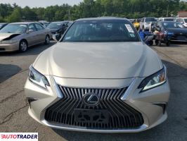 Lexus ES 2019 3