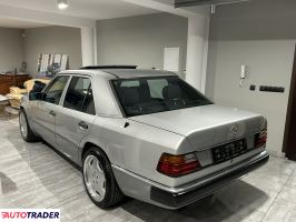 Mercedes W-124 1991 3.0 180 KM