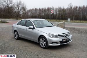 Mercedes C-klasa 2012 2.1 120 KM