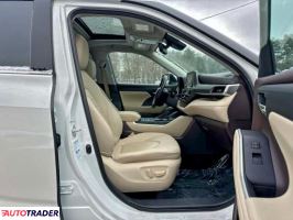 Toyota Highlander 2020 3