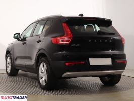 Volvo XC40 2019 2.0 147 KM