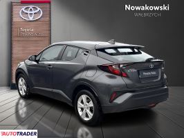 Toyota C-HR 2021 1.8 122 KM