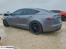 Tesla Model S 2022