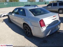 Chrysler 300C 2022 3