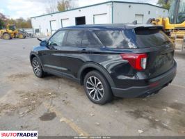 Ford Explorer 2022 3