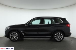 BMW X5 2019 3.0 335 KM