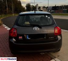 Toyota Auris 2009 1.6 124 KM